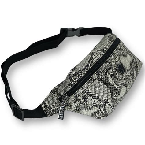 cangurera animal print